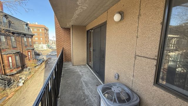 390 Broadway 24, Somerville, MA 02145