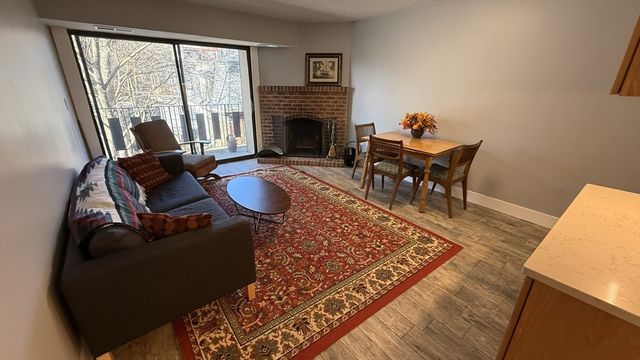 390 Broadway 24, Somerville, MA 02145