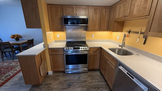 390 Broadway 24, Somerville, MA 02145