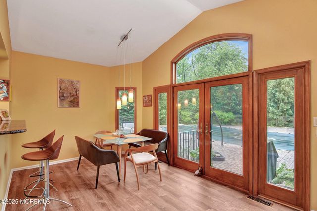 7 Mccampbell Road, Holmdel, NJ 07733