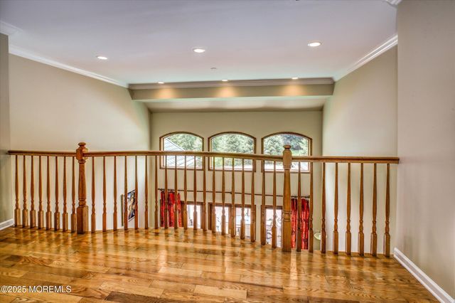 7 Mccampbell Road, Holmdel, NJ 07733