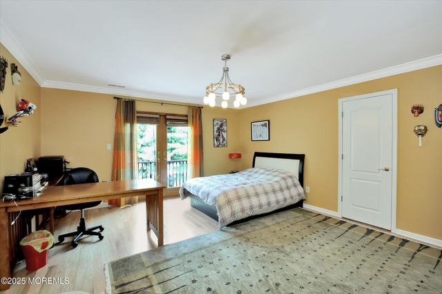 7 Mccampbell Road, Holmdel, NJ 07733