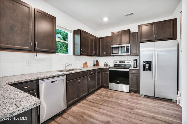 1305 Creekfront Drive, Wilmington, NC 28401
