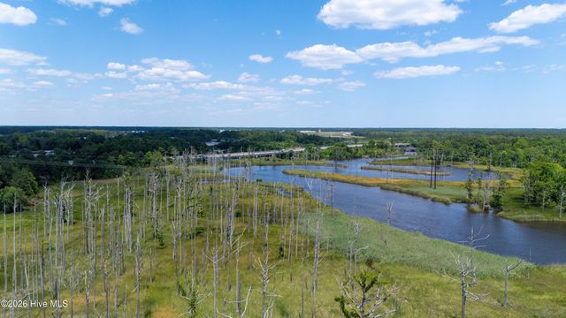 1305 Creekfront Drive, Wilmington, NC 28401