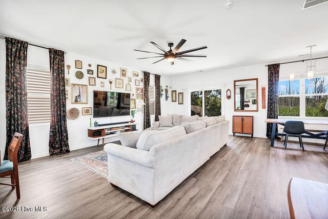 1305 Creekfront Drive, Wilmington, NC 28401