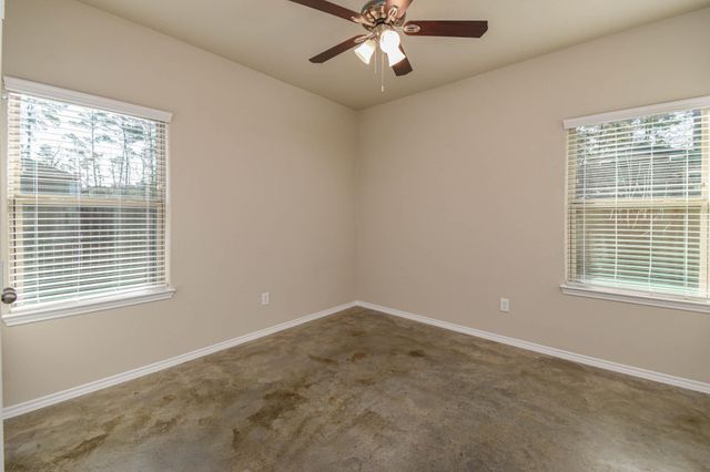 15786 Cottonwood Drive, Montgomery, TX 77356