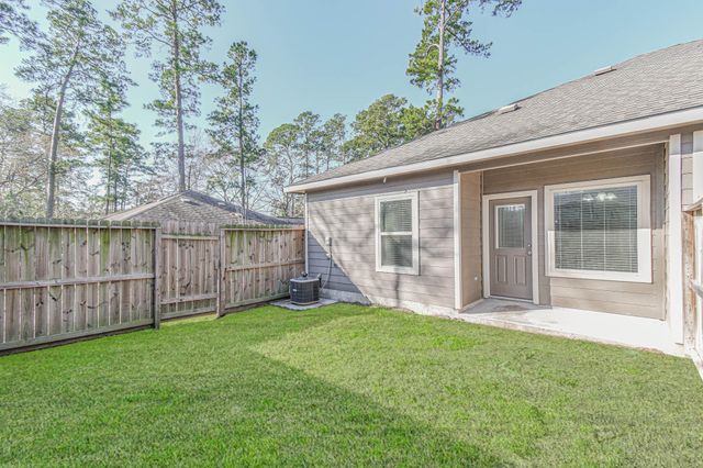 15786 Cottonwood Drive, Montgomery, TX 77356