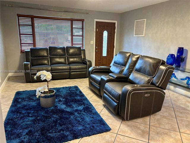3171 SW 16th Ct, Fort Lauderdale, FL 33312