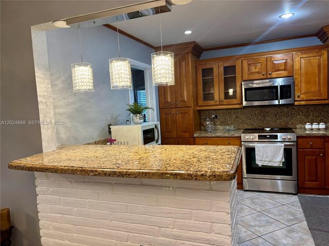 3171 SW 16th Ct, Fort Lauderdale, FL 33312
