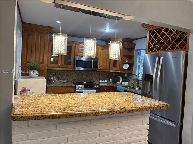 3171 SW 16th Ct, Fort Lauderdale, FL 33312