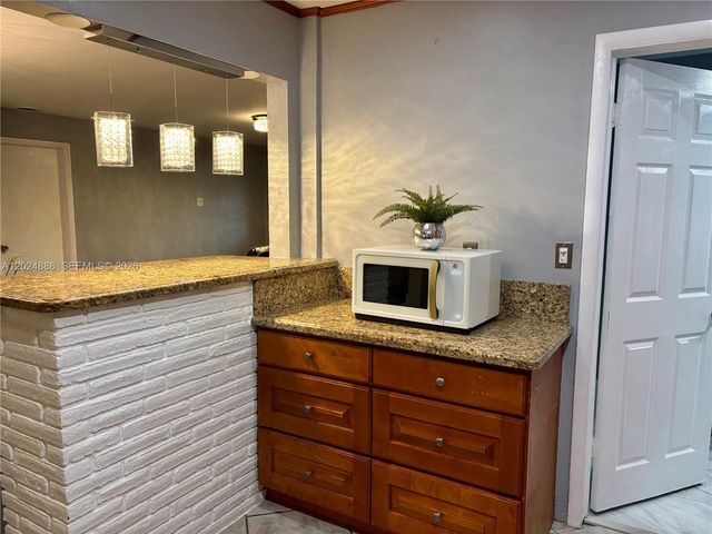 3171 SW 16th Ct, Fort Lauderdale, FL 33312