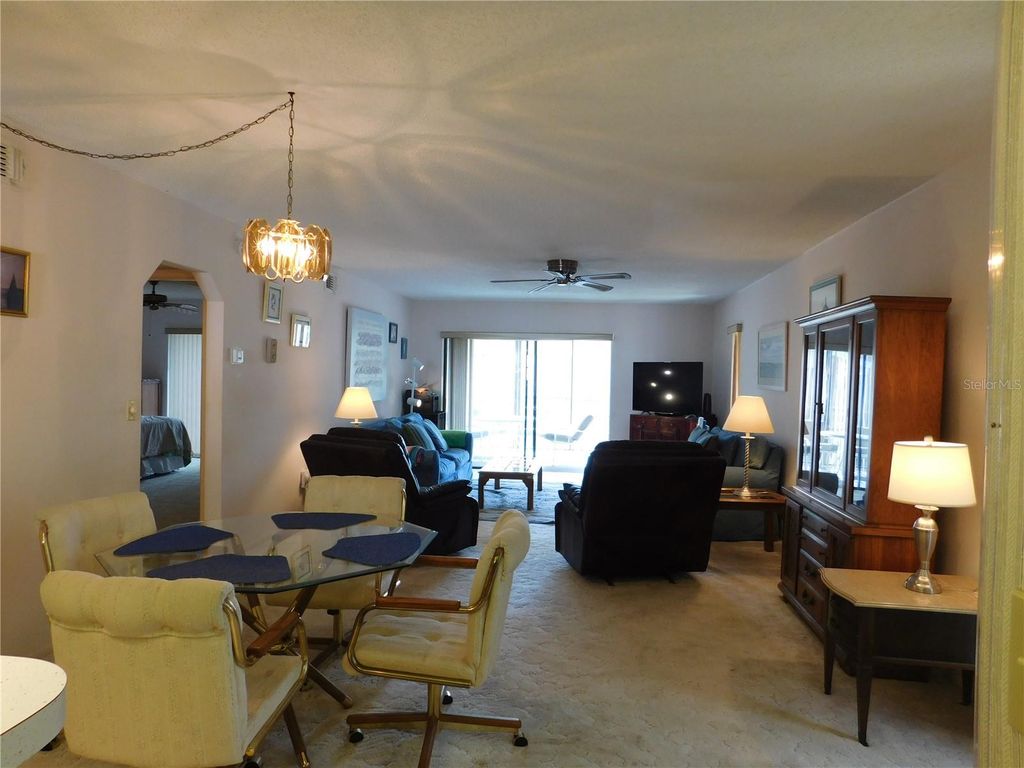 Image 20 of property listing at 5400 34TH STREET W L5, Bradenton, FL 34210