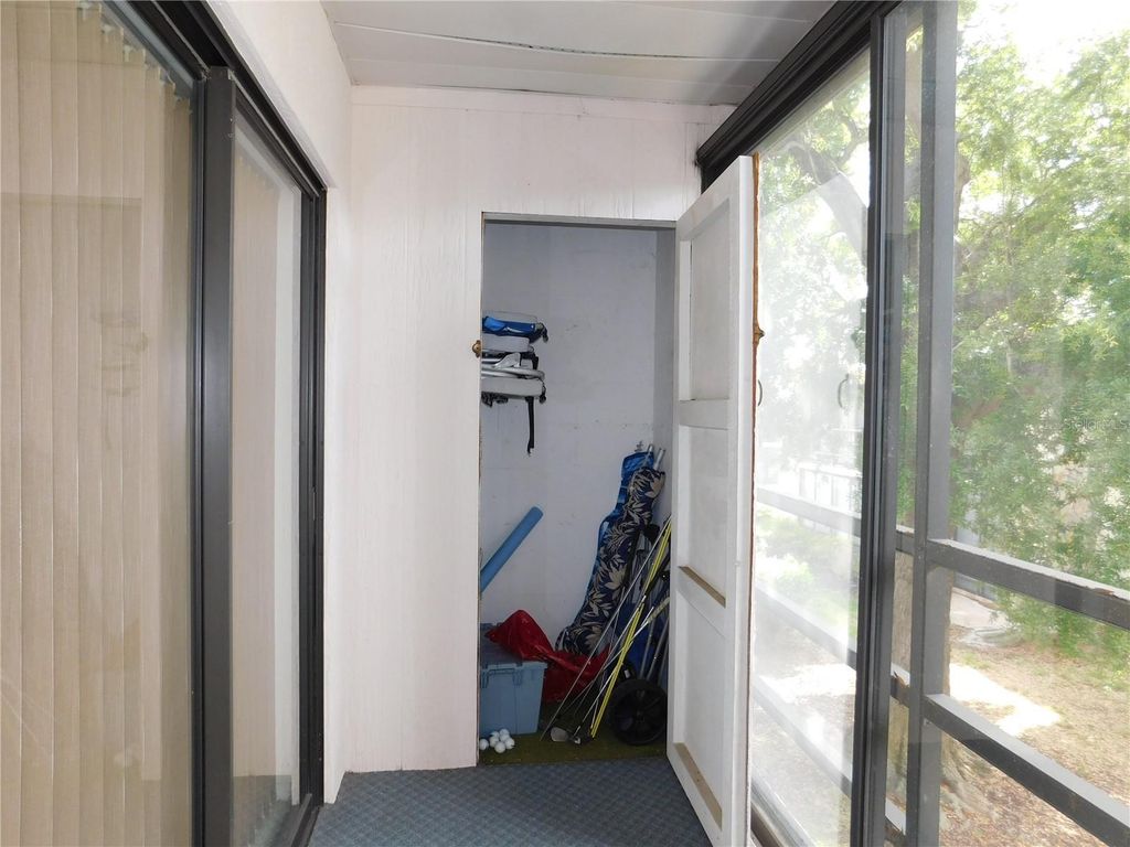 Image 28 of property listing at 5400 34TH STREET W L5, Bradenton, FL 34210