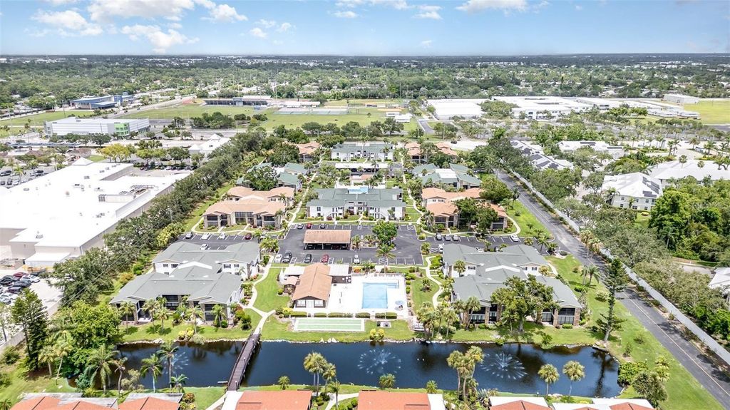 Image 41 of property listing at 5400 34TH STREET W L5, Bradenton, FL 34210