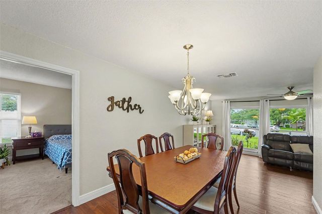 2675 RED OAK CT, Clearwater, FL 33761