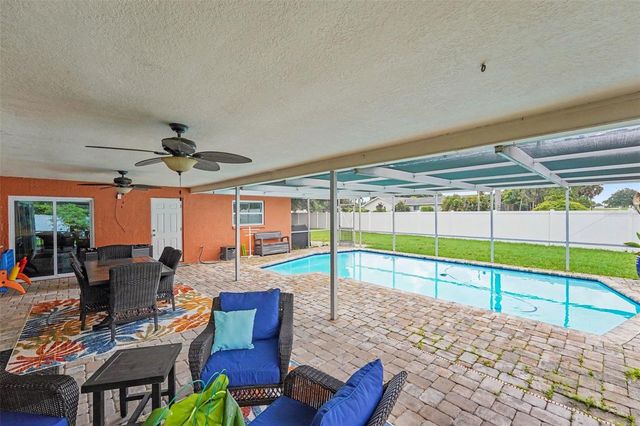 2675 RED OAK CT, Clearwater, FL 33761