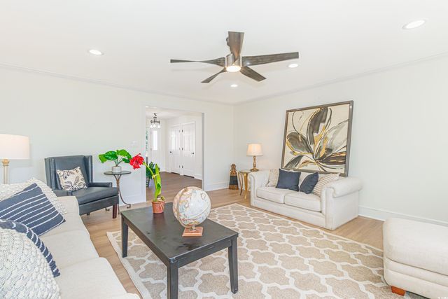 1430 Bay Tree Ln., Surfside Beach, SC 29575