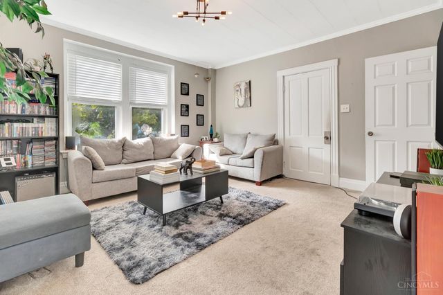 3850 Taft Avenue, Cheviot, OH 45211