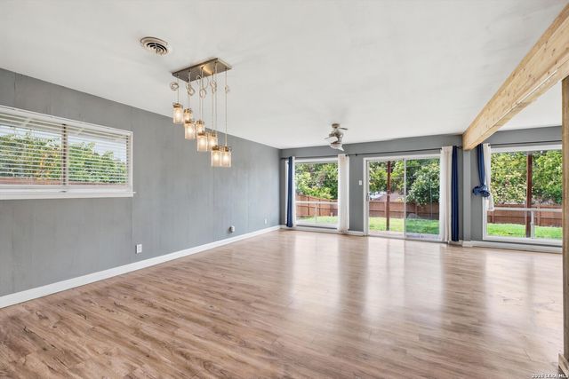 3331 NANTUCKET DR, San Antonio, TX 78230
