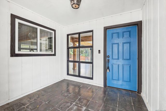 3331 NANTUCKET DR, San Antonio, TX 78230