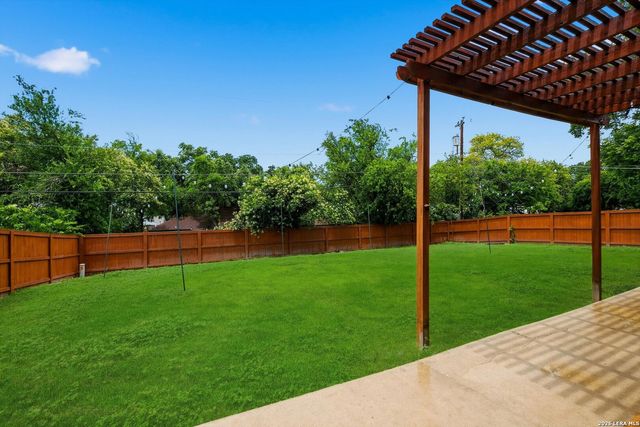 3331 NANTUCKET DR, San Antonio, TX 78230
