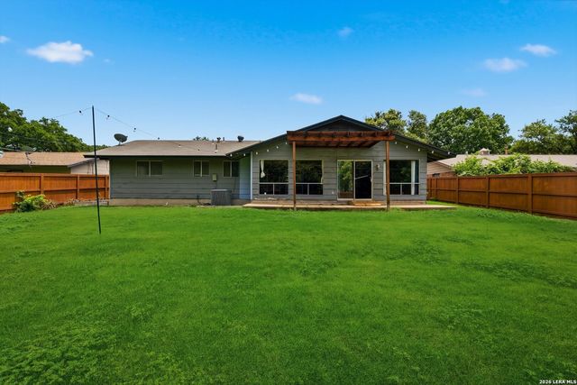 3331 NANTUCKET DR, San Antonio, TX 78230