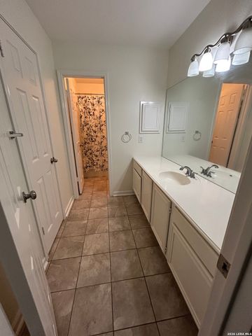 716 Broadleaf, Schertz, TX 78154