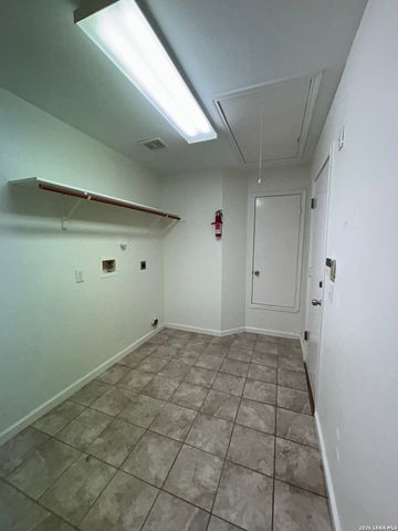 716 Broadleaf, Schertz, TX 78154