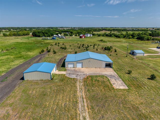 2944 CR-596, Nevada, TX 75173