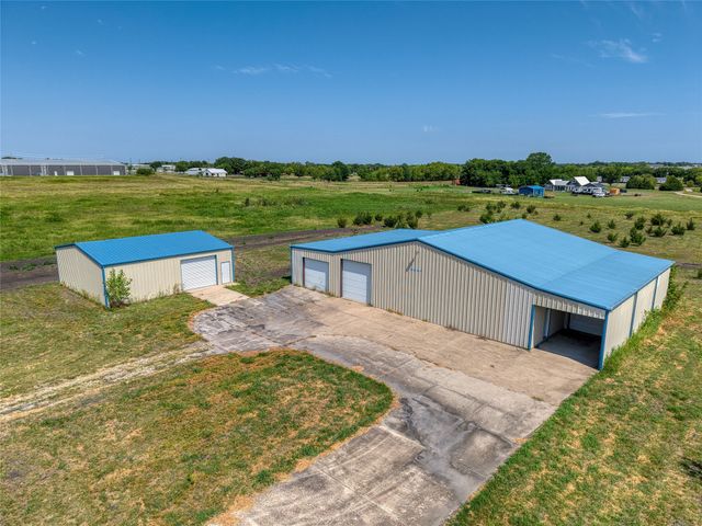 2944 CR-596, Nevada, TX 75173