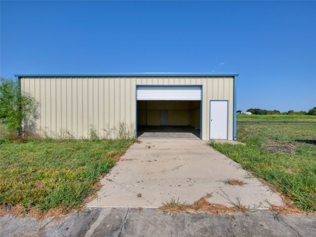 2944 CR-596, Nevada, TX 75173