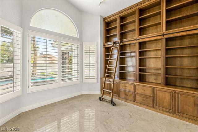 8924 Echo Ridge Drive, Las Vegas, NV 89117