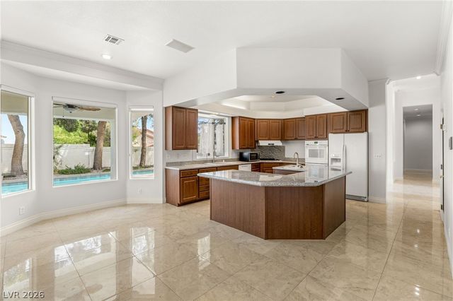 8924 Echo Ridge Drive, Las Vegas, NV 89117