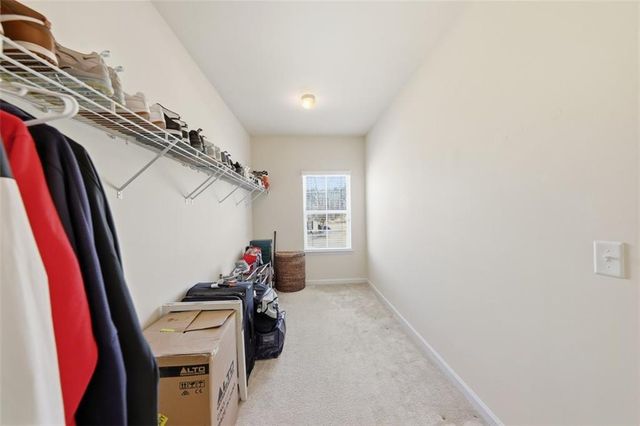 512 Coventry Way, Mcdonough, GA 30252