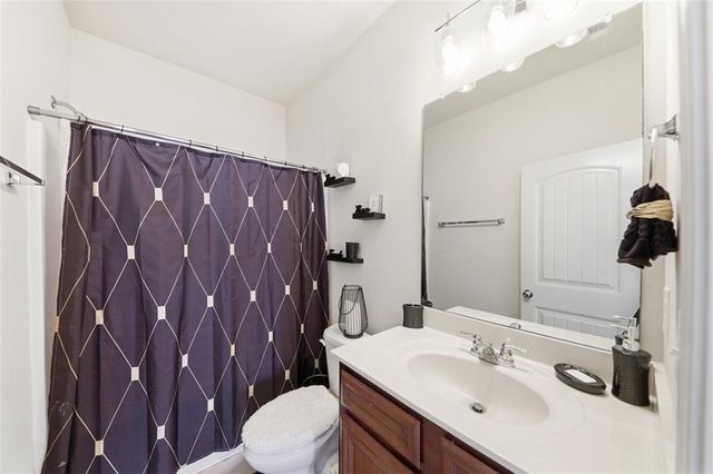 512 Coventry Way, Mcdonough, GA 30252