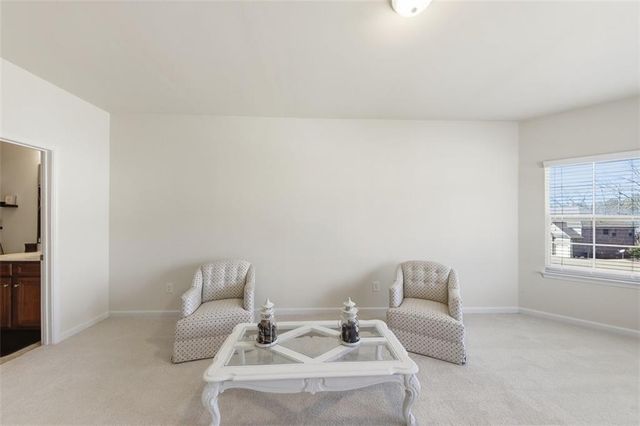 512 Coventry Way, Mcdonough, GA 30252