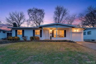 2500 Dove Drive, Florissant, MO 63031