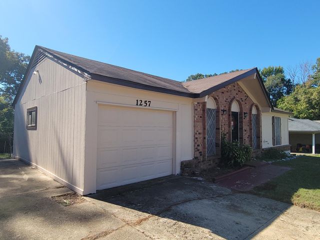 1257 DEER TRAIL LN, Memphis, TN 38109