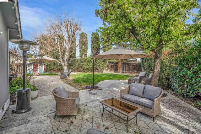 17 Kensington Ct, Brentwood, CA 94513