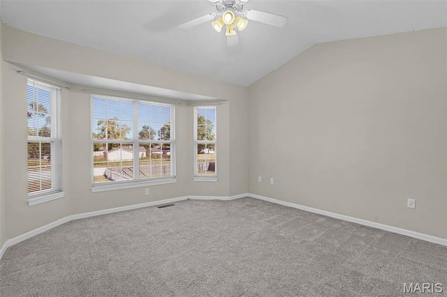 2217 Hunters Point Drive, Granite City, IL 62040