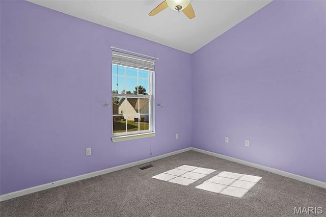 2217 Hunters Point Drive, Granite City, IL 62040