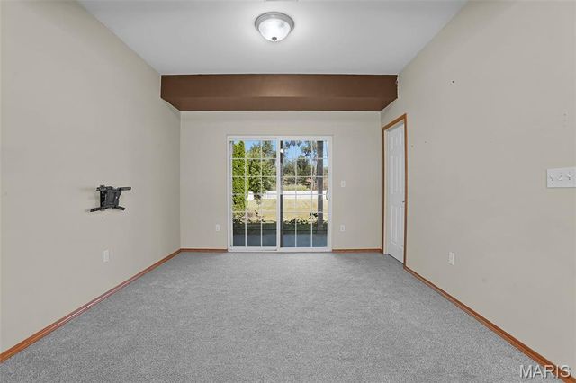 2217 Hunters Point Drive, Granite City, IL 62040