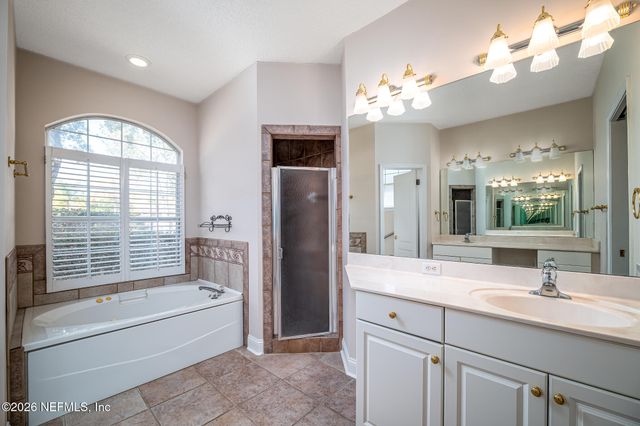 9965 CHELSEA LAKE Road, Jacksonville, FL 32256