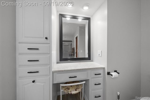 24780 Springbrook Drive, Farmington Hills, MI 48336