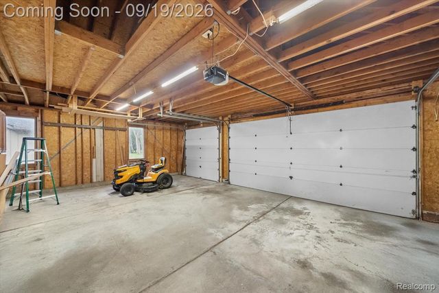 24780 Springbrook Drive, Farmington Hills, MI 48336