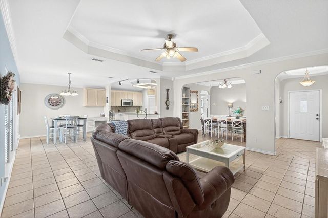 13770 Eaglesnest Bay Dr, Corpus Christi, TX 78418