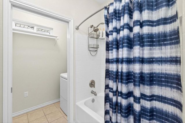 13770 Eaglesnest Bay Dr, Corpus Christi, TX 78418