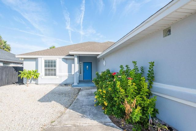 13770 Eaglesnest Bay Dr, Corpus Christi, TX 78418