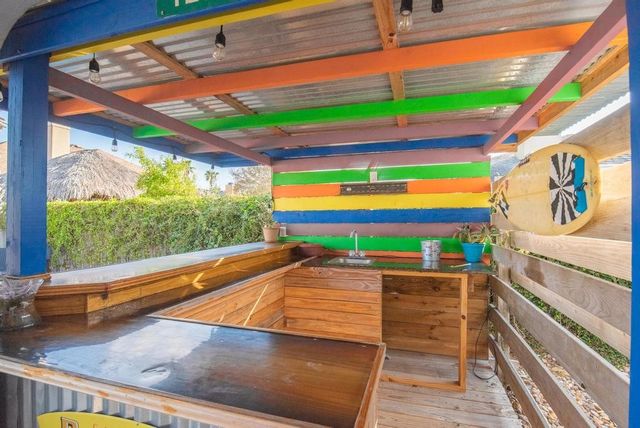 13770 Eaglesnest Bay Dr, Corpus Christi, TX 78418