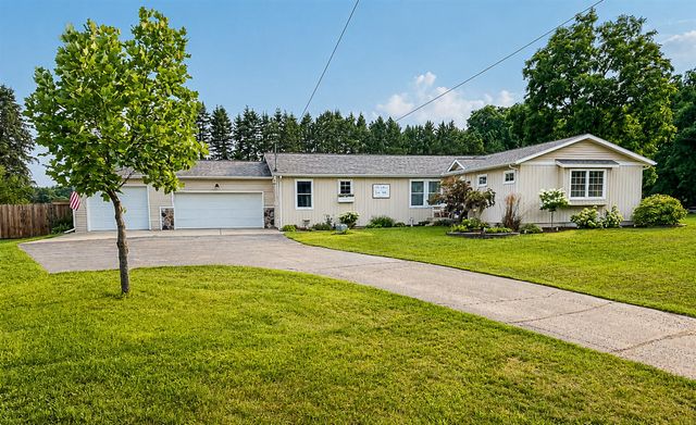 4144 13 Mile Road, Rockford, MI 49341
